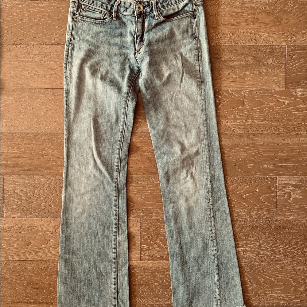 EARNEST AM I BOOTCUT LOW-RISE
JEANS 26